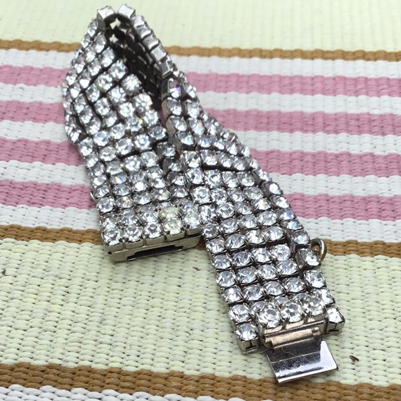 Vintage white metal bezel set diamond bracelet - Picture 7 of 11
